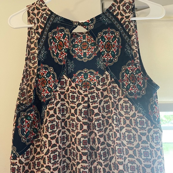 Tank Top - Picture 4 of 8